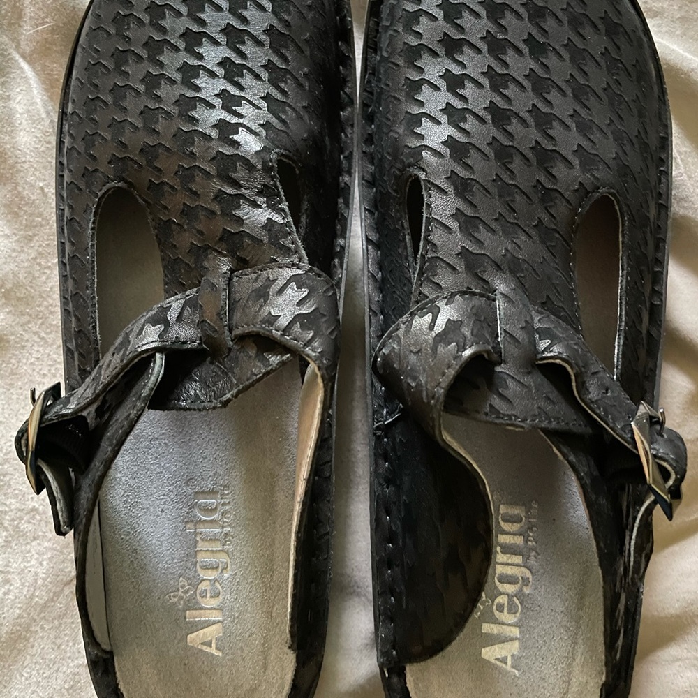 Women’s Algeria Clogs